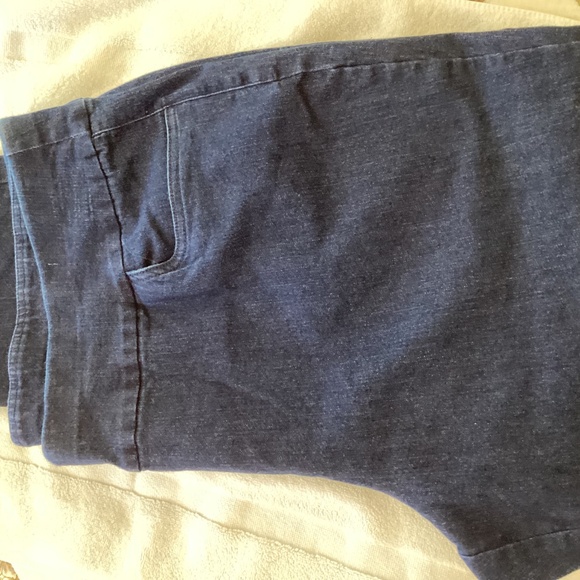 Alfred Dunner Plus Size Pull on Stretch Jeans 24W - Picture 3 of 4